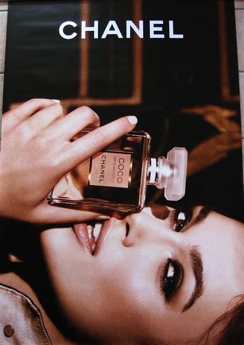 coco chanel parfum poster